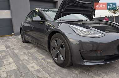 Седан Tesla Model 3 2020 в Луцьку