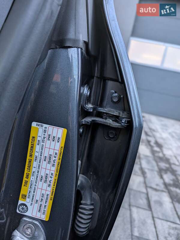 Седан Tesla Model 3 2020 в Луцьку