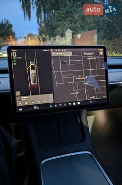 Седан Tesla Model 3 2020 в Луцьку
