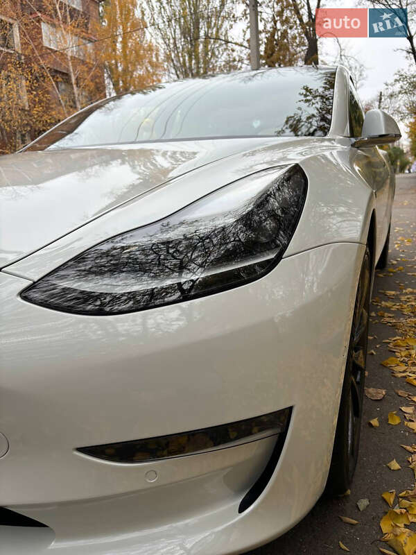Седан Tesla Model 3 2019 в Запоріжжі