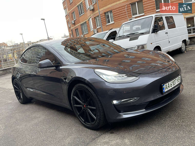 Tesla Model 3 2018