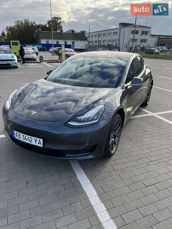 Tesla Model 3 2018