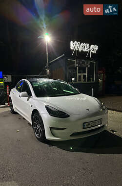 Седан Tesla Model 3 2020 в Виннице