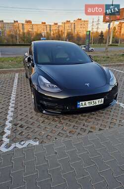 Седан Tesla Model 3 2022 в Києві