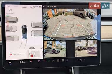 Седан Tesla Model 3 2019 в 