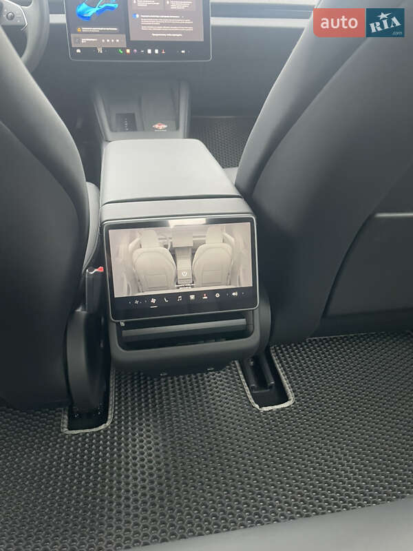 Седан Tesla Model 3 2024 в Ровно фото 16 Седан Tesla Model 3 2024 в Ровно