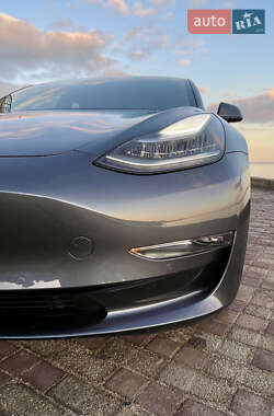 Седан Tesla Model 3 2018 в 