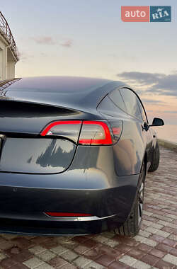 Седан Tesla Model 3 2018 в 