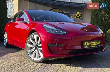 Седан Tesla Model 3 2018 в Львові