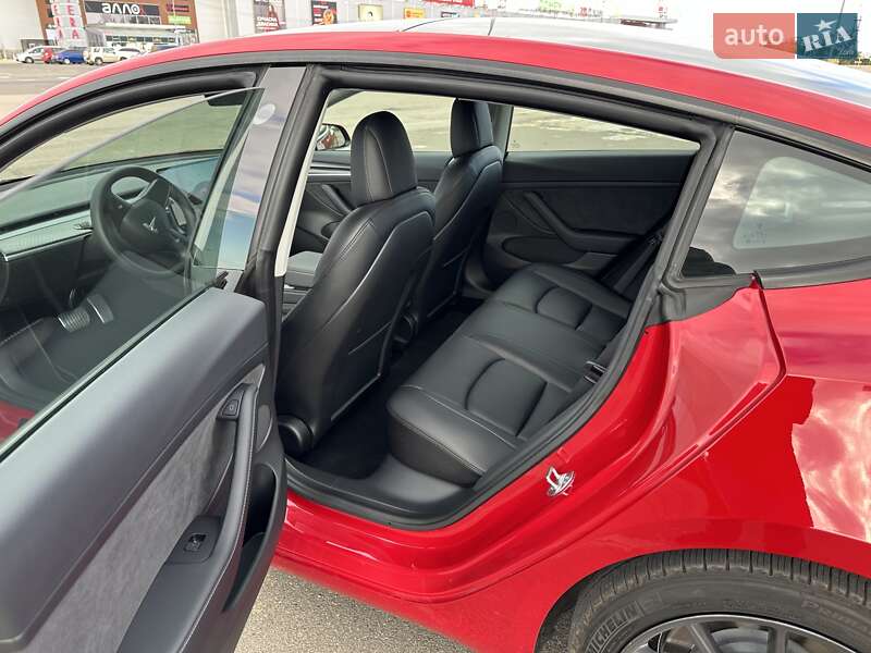 Седан Tesla Model 3 2022 в Одесі