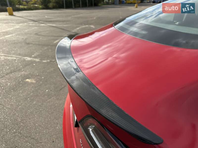 Седан Tesla Model 3 2022 в Одессе