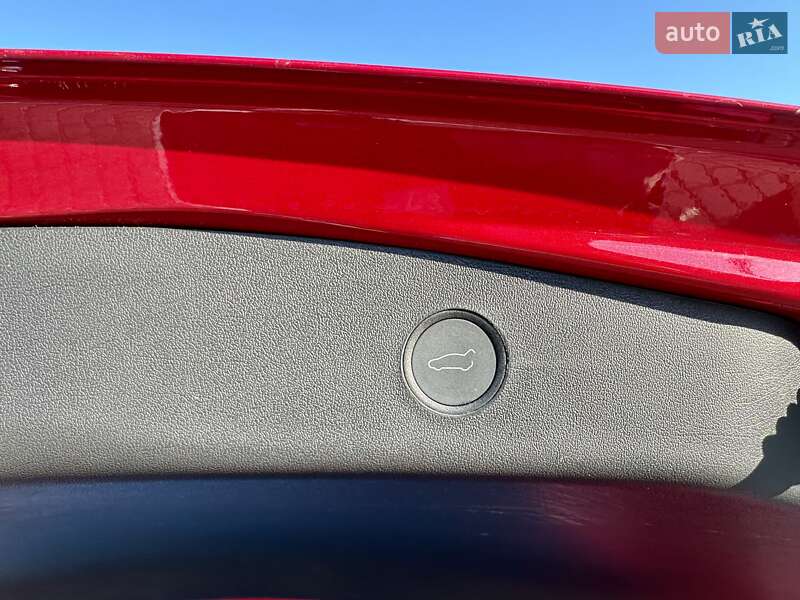 Седан Tesla Model 3 2022 в Одессе