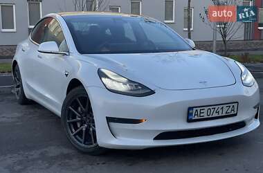 Седан Tesla Model 3 2019 в Днепре