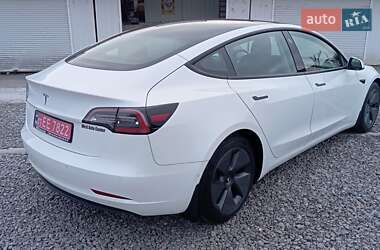 Седан Tesla Model 3 2020 в Львові