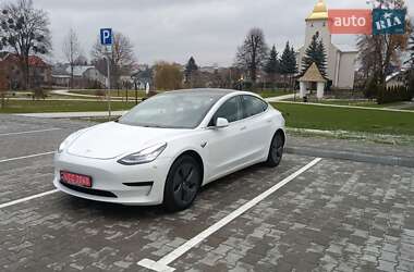 Седан Tesla Model 3 2019 в Львове