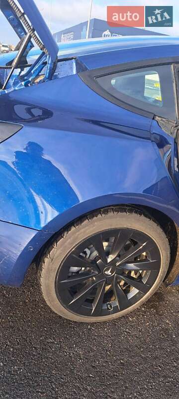 Седан Tesla Model 3 2022 в Миколаєві