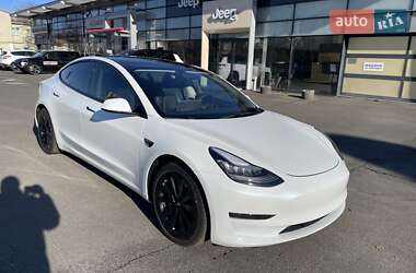 Седан Tesla Model 3 2020 в Одессе