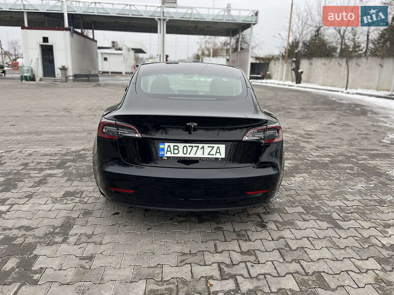 Седан Tesla Model 3 2018 в Вінниці