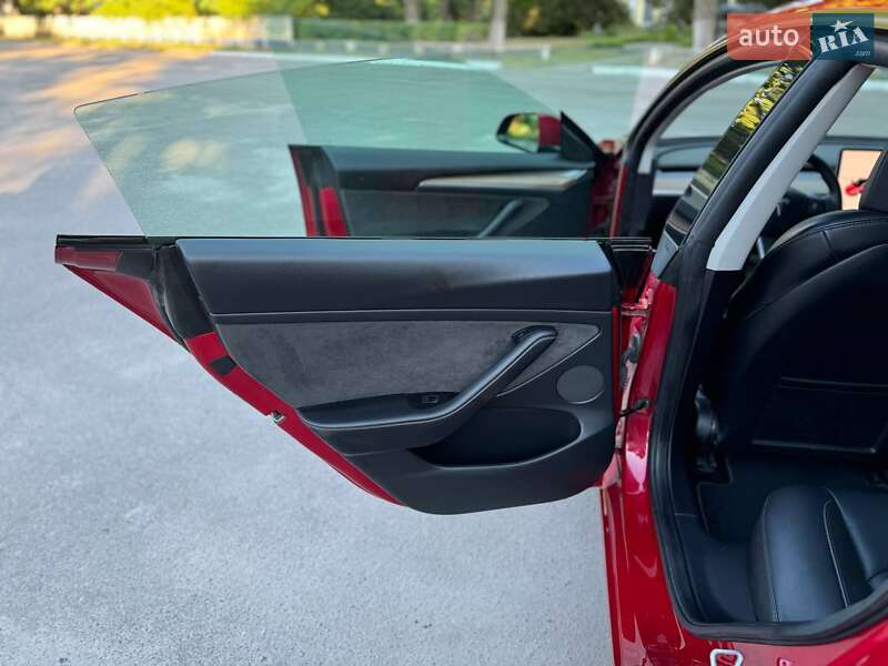 Седан Tesla Model 3 2022 в Полтаві фото 16 Седан Tesla Model 3 2022 в Полтаві