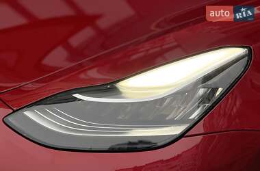 Седан Tesla Model 3 2018 в 