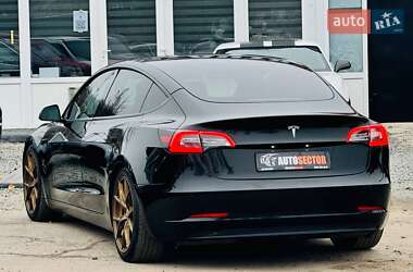 Седан Tesla Model 3 2021 в Харкові