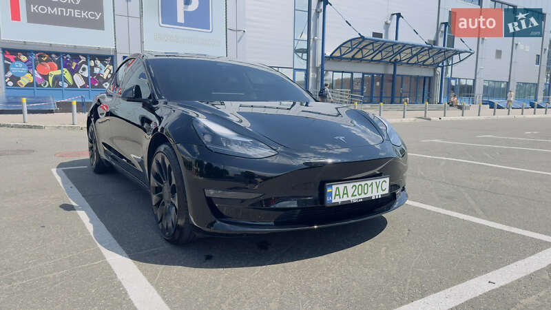 Tesla Model 3 2022