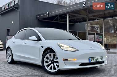 Седан Tesla Model 3 2021 в Каменском