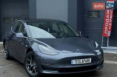 Седан Tesla Model 3 2019 в Києві