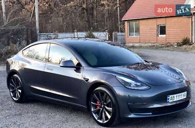 Седан Tesla Model 3 2021 в Немирове