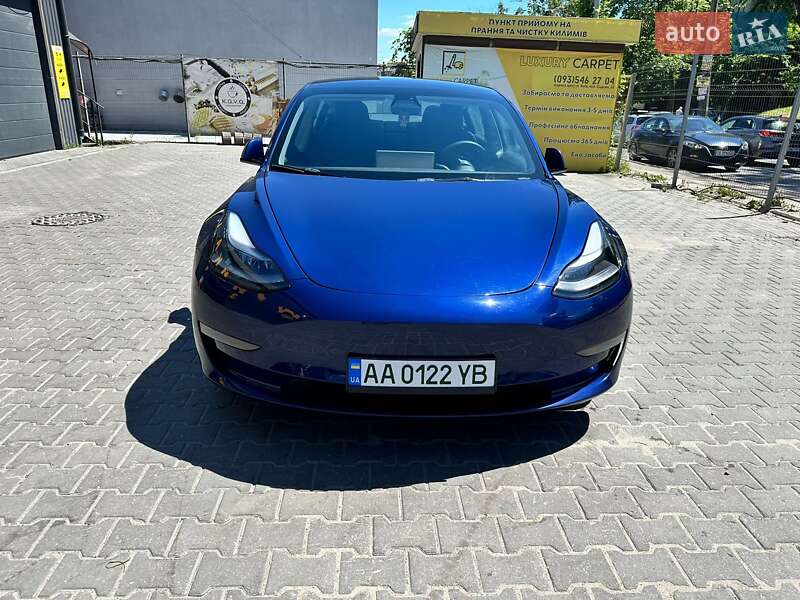 Tesla Model 3 2021