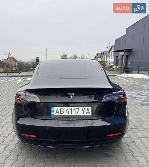 Седан Tesla Model 3 2019 в Виннице
