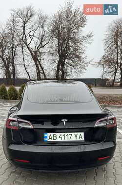 Седан Tesla Model 3 2019 в Виннице