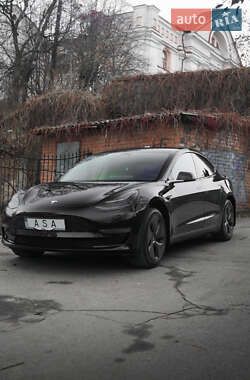 Седан Tesla Model 3 2019 в 