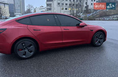 Седан Tesla Model 3 2023 в Києві