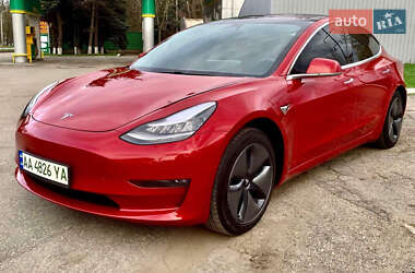 Седан Tesla Model 3 2020 в Києві