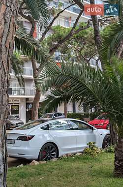 Седан Tesla Model 3 2020 в 