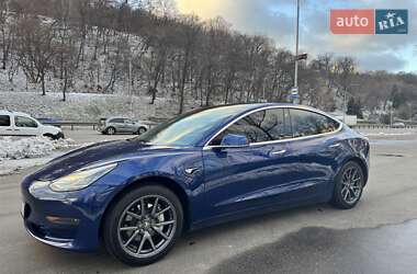 Седан Tesla Model 3 2019 в Києві