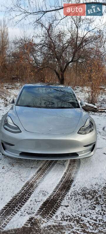 Седан Tesla Model 3 2018 в Харкові