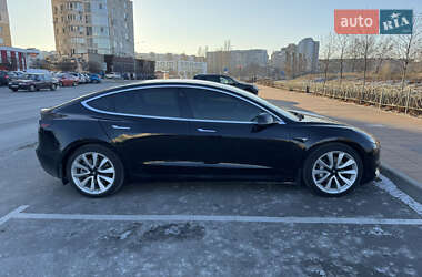 Седан Tesla Model 3 2018 в Києві