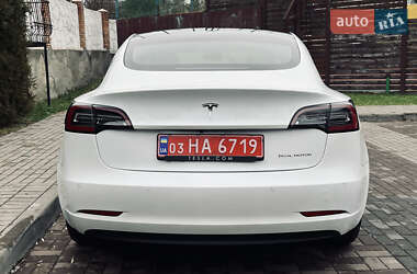 Седан Tesla Model 3 2020 в Луцке