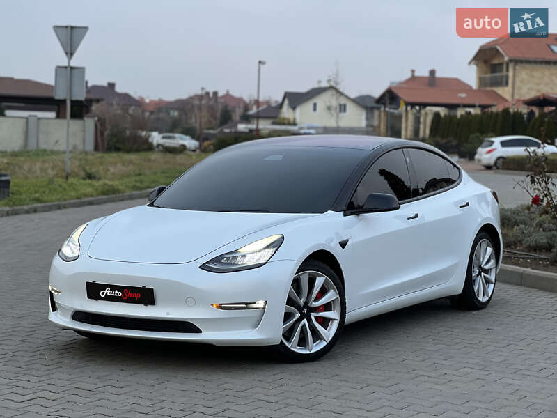 Седан Tesla Model 3 2018 в Одессе