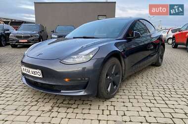 Седан Tesla Model 3 2021 в Львові