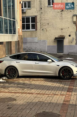 Седан Tesla Model 3 2018 в Киеве