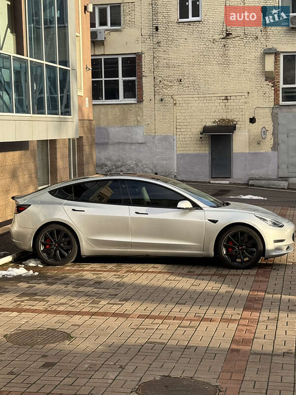 Седан Tesla Model 3 2018 в Киеве фото 2 Седан Tesla Model 3 2018 в Киеве