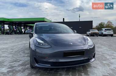 Седан Tesla Model 3 2021 в Львове