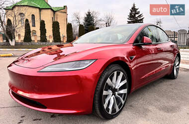 Седан Tesla Model 3 2024 в Киеве