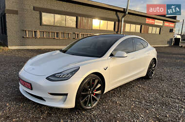 Седан Tesla Model 3 2020 в Луцьку