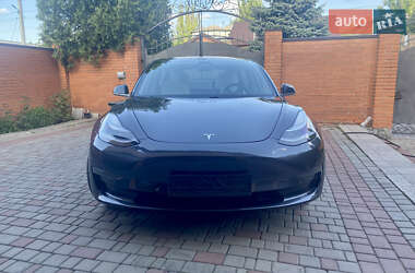 Седан Tesla Model 3 2018 в 