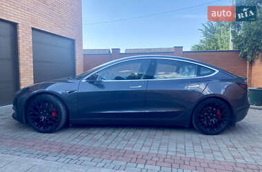 Седан Tesla Model 3 2018 в 