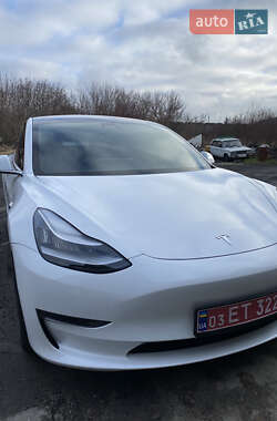 Седан Tesla Model 3 2019 в Радехові